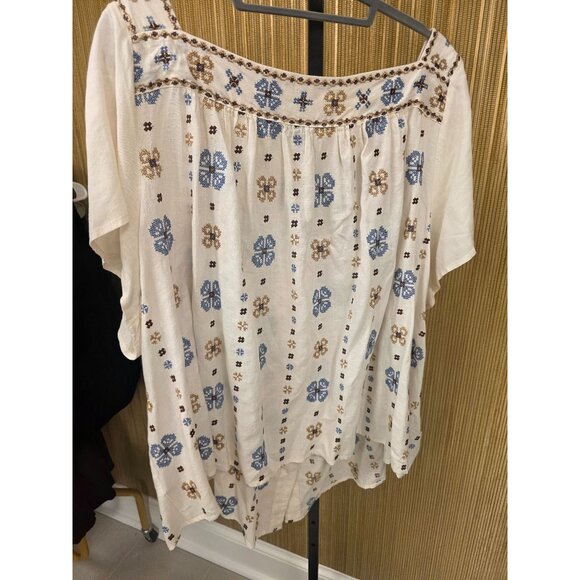Torrid Womens Cottage Floral Embroidered Peasant Top Size 6X Cotton Linen Blend - Picture 5 of 6
